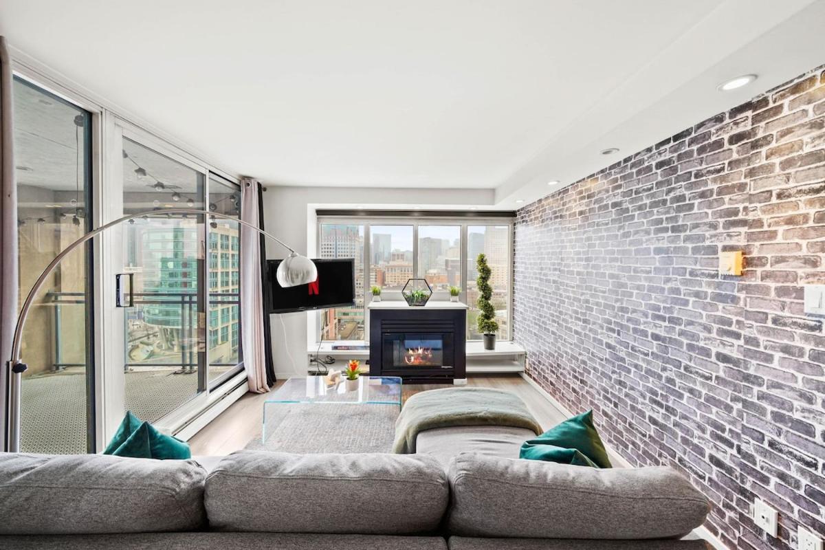 Beautiful 2 Bed Home Dt With Free Parking Vancouver Exteriör bild